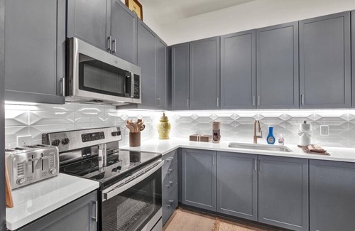 Prospect Apartment | The Lyric 185 - Norton Commons