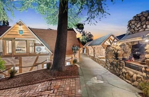 Newhall House | The Magic Castle's Guest Suite - Six Flags, LAX