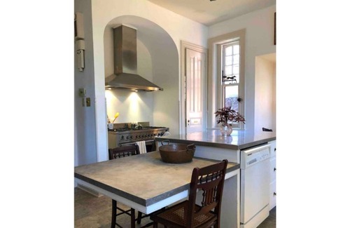 Bausman House | The Main on Marietta * Historic Estate