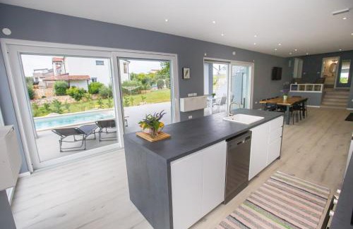 Mali Maj House | the Maj house