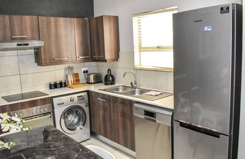 Sandown Apartment | The Malaika Epic Luxury apartments