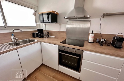 Carqueiranne Apartment | The Malibu - Port of Carqueiranne - All on foot