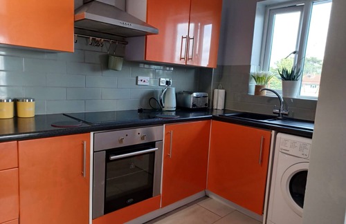 Dunstable Apartment | The Maltings - Huku Kwetu
