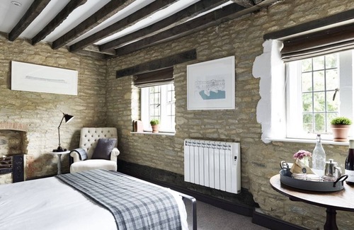 Meysey Hampton Hotel | The Masons Arms