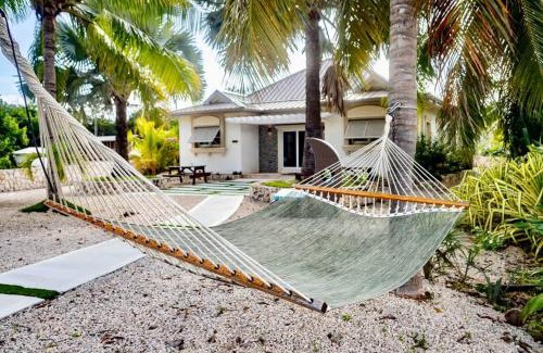 North Side House | The Mastic Sunnyhill Cottage