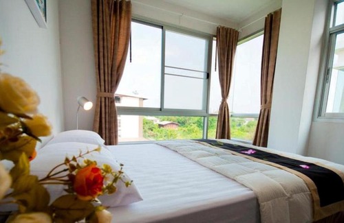 Nuanchan Apartment | The Meet Green Apartment