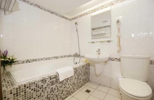 Zhongshan Hotel | The Metro Hotel - Taipei Branch