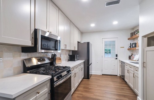 Mid City South House | The Mid City Haven