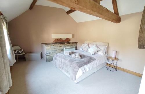 Bidford-on-Avon Apartment | The Milking Parlour - Cottage within farm grounds