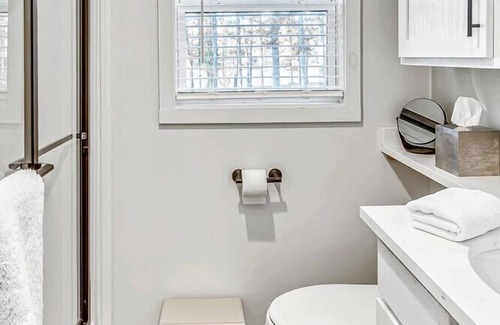 Tracy City House | The Mini Pearl at The Retreat at Water's Edge