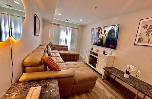 Paterson Apartment | The Modern Suite - 2BR Close to NYC