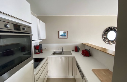 Grossenbrode Apartment | The mole house. Luxury in a prime location. Baltic Sea panorama and harbor view.