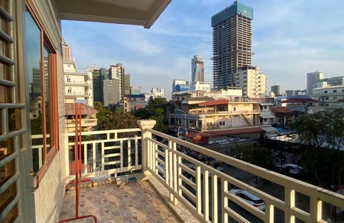 Chamkar Mon Apartment | The Moonvine on 360