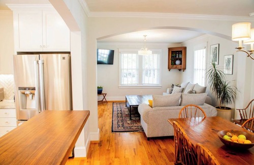 Lexington House | The Morningside Place