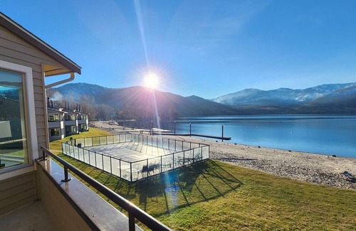Wapato Point Condo | The Most Prime Spots On Lake Chelan. The Best Place to Enjoy The Chelan Valley!