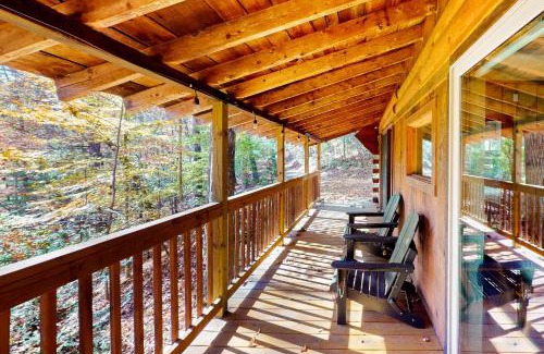 Horse Shoe House | The Mountain Perch