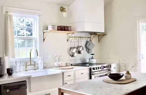 Winston - Salem House | The Mulberry Cottage