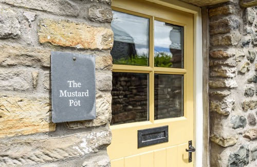 Kirkby Lonsdale House | The Mustard Pot - Kirkby Lonsdale Town Centre