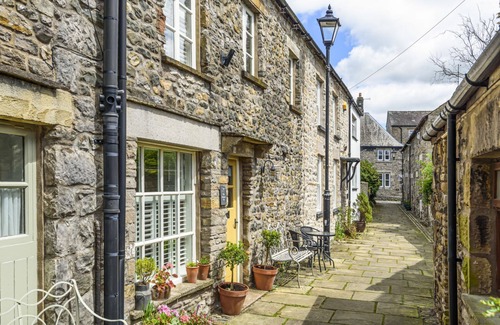 Kirkby Lonsdale House | The Mustard Pot - Kirkby Lonsdale Town Centre