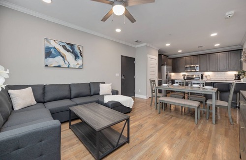 Nashville Apartment | The Nations 2BR Nashville Condo | Broadway Stay