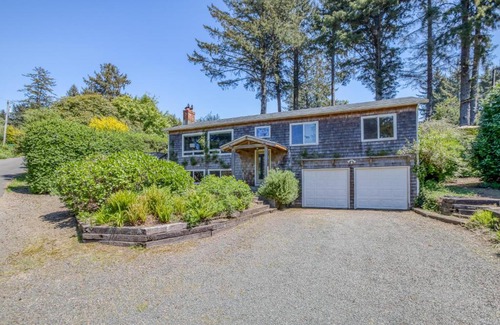 Neahkahnie Beach House | The NeahKahNie House - Meredith Lodging