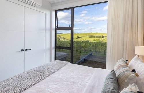 Warkworth House | The Nest - Matakana Vineyard Retreat