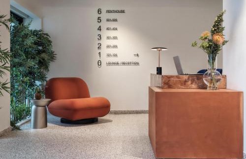 Mets Apartment | The Newel Acropolis