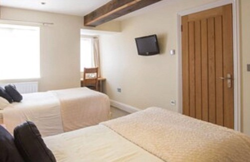 Hayling Island Hotel | The Newtown House Hotel