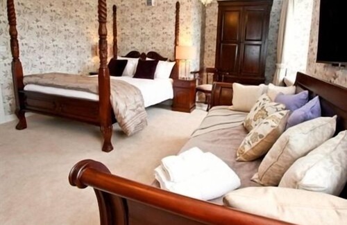 Monksilver Hotel | The Notley Arms Inn