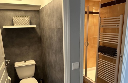 Miniac-Morvan House | The Oak House 2