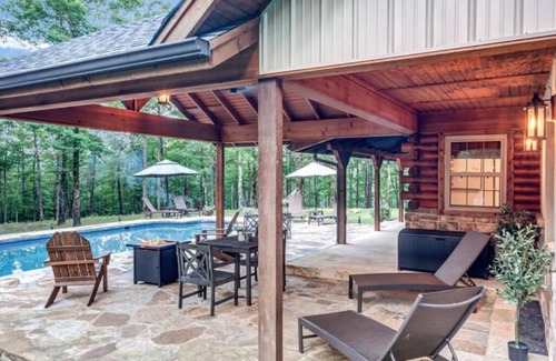 Smithville Apartment | The Oak Suite w/king bed