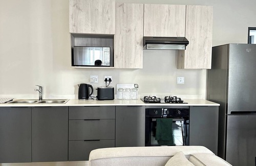 Greater Johannesburg Metropolitan Area Apartment | The Oasis 92 on New Midrand