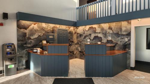 Sheboygan Falls Hotel | The Oasis Hotel & Bar