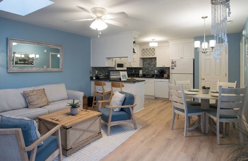 Kitty Hawk Condo | The OBX Zen Den - Condo unit in the heart of the Outer Banks with pool