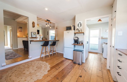New Plymouth House | The Ocean Villa - Private Sauna