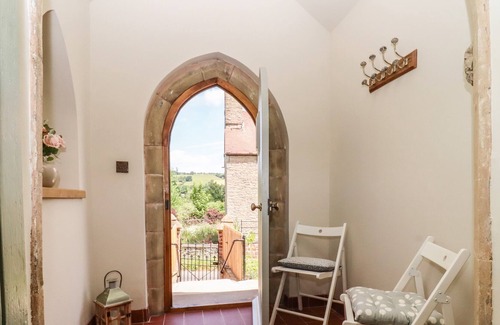 Dorstone Cottage | THE OLD CHAPEL, family friendly, luxury holiday cottage in Dorstone