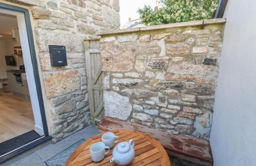 St Just House | The Old Dairy Barn