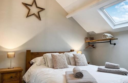 Dronfield House | The Old Hayloft-Uk39431