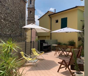 Vasia House | The Old Mansion