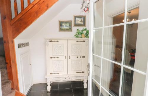 Llanstadwell House | The Old Mill
