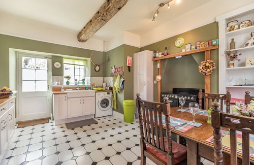 Malton Cottage | THE OLD PIPE HOUSE, pet friendly, character holiday cottage in Malton