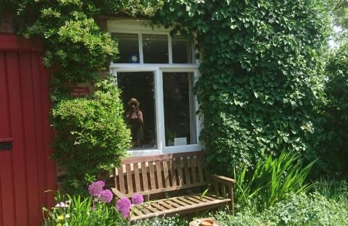 Little Bollington Bed & Breakfast | The Old Post Office B&B