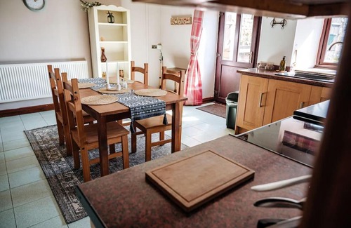 Leek House | The Old Stable at Blackshaw Farm