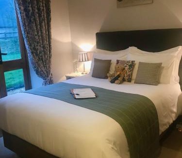 Chelynch Bed & Breakfast | The Old Stables Bed & Breakfast