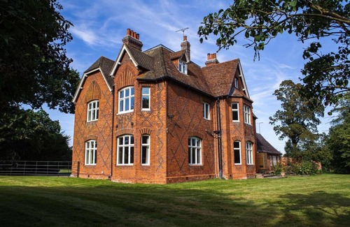 Brandeston House | The Old Vicarage - sleeps 20