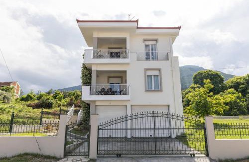 Dio-Olympos House | The Olympus Estate