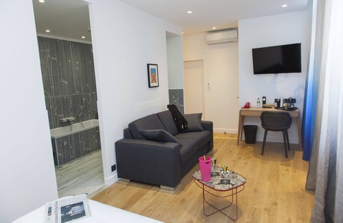 Clermont Ferrand City Centre Hotel | The Originals Boutique, Hôtel Le Lion, Clermont-Ferrand
