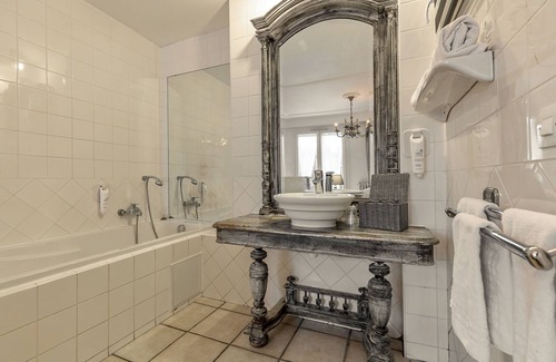 Martigues Hotel | The Originals Boutique, Clair Hôtel, Martigues