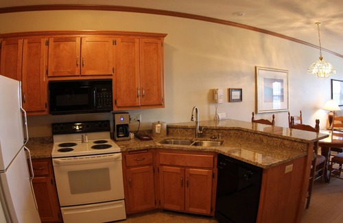 Elkhart Lake Resort | The Osthoff Resort