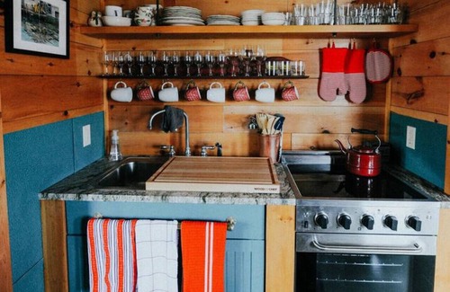 Leland House | `The Otherside`-Fishtown Shanty in Leland!